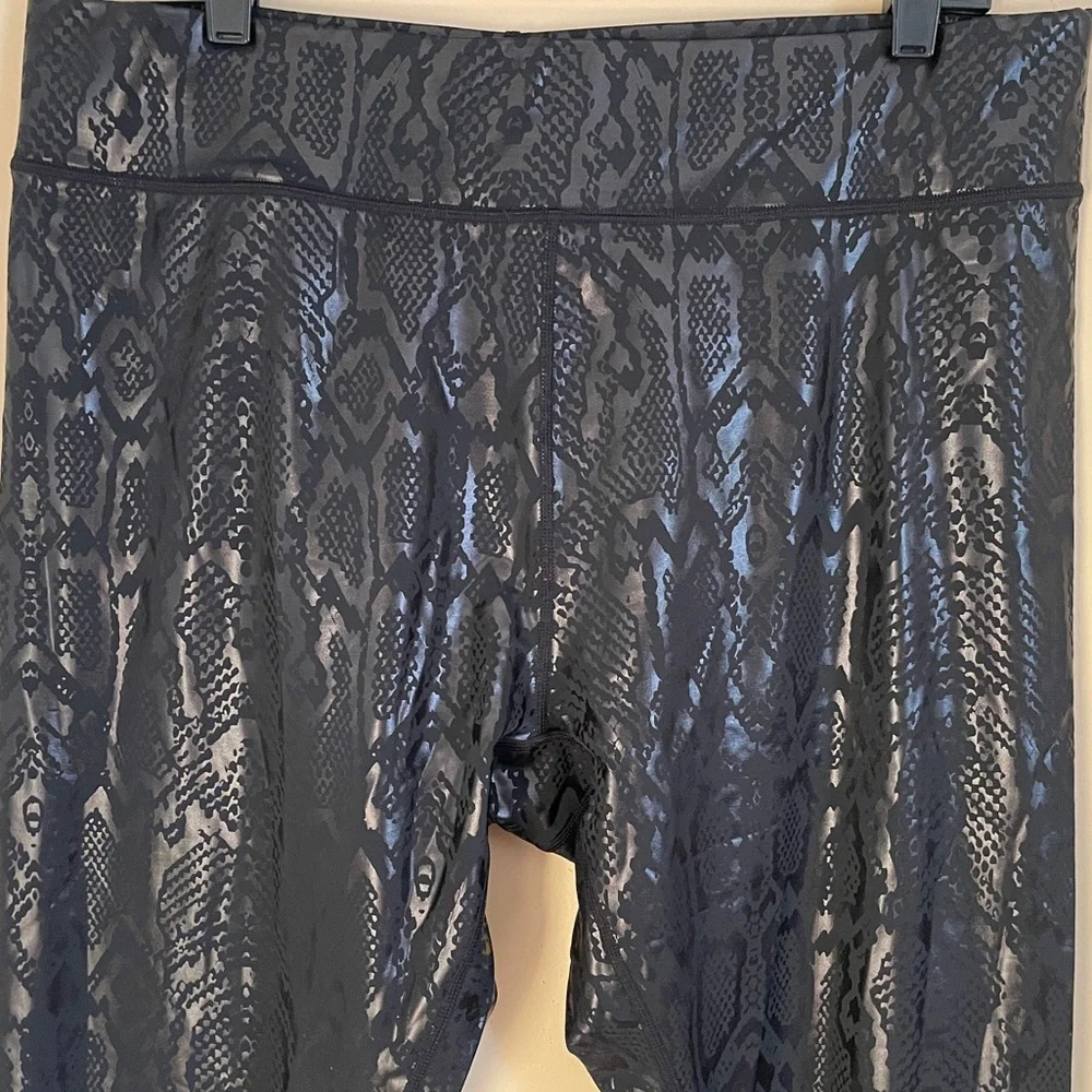 Terez Black Foil Snakeskin Animal Print Stretch Obsidian Leggings 3X